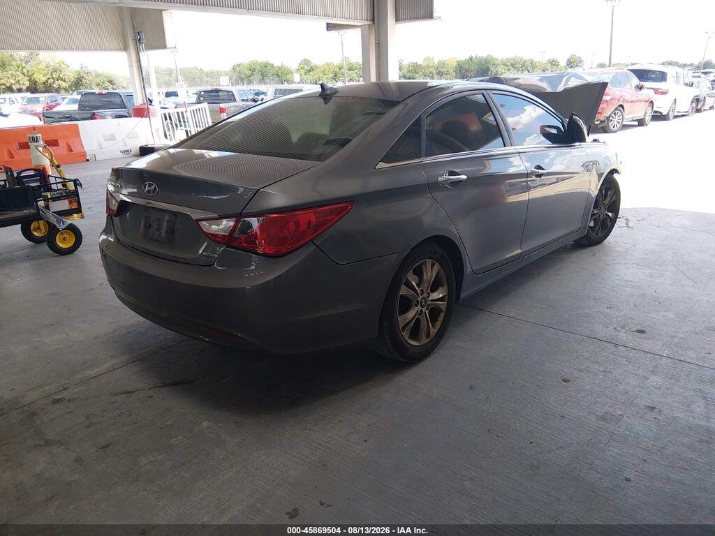 5NPEC4AC3BH065086 2011 HYUNDAI SONATA photo no. 4