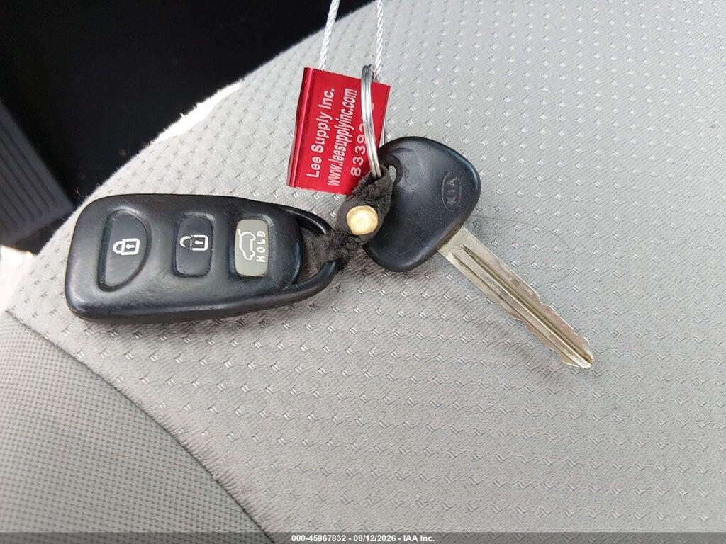 KNAFU5A25B5418374 2011 KIA FORTE photo no. 11