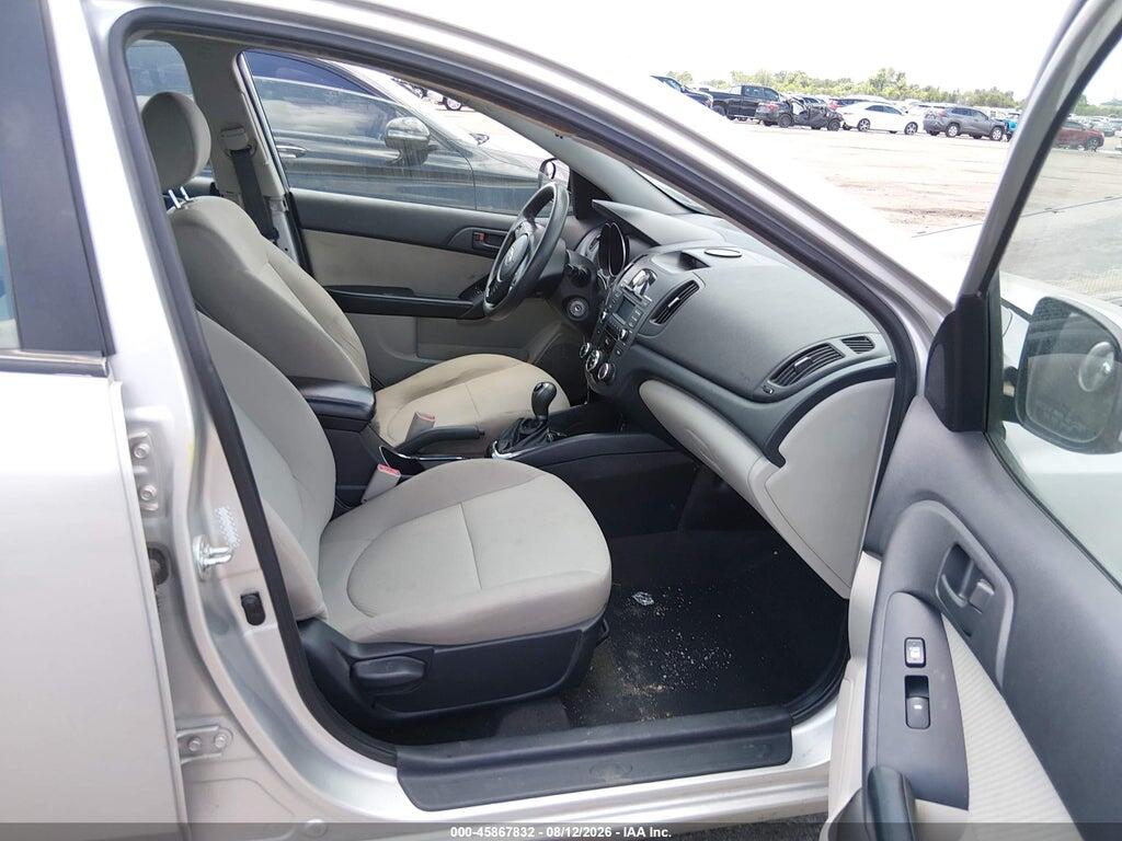 KNAFU5A25B5418374 2011 KIA FORTE photo no. 5