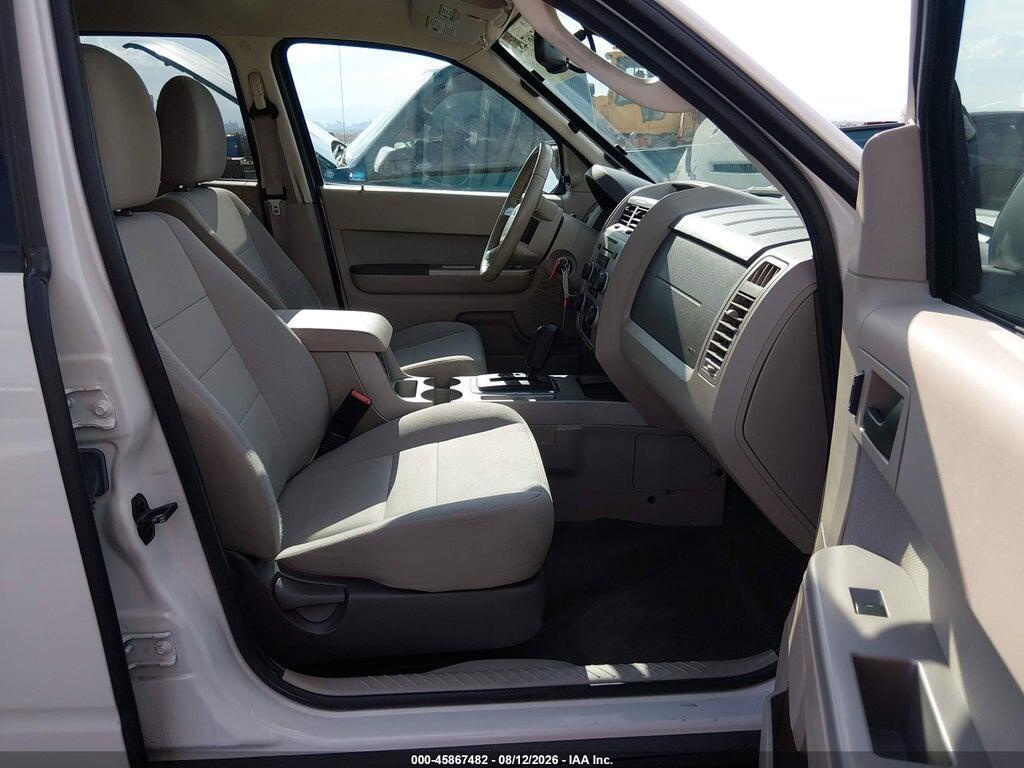 1FMCU0DG8BKB53513 2011 FORD ESCAPE photo no. 5