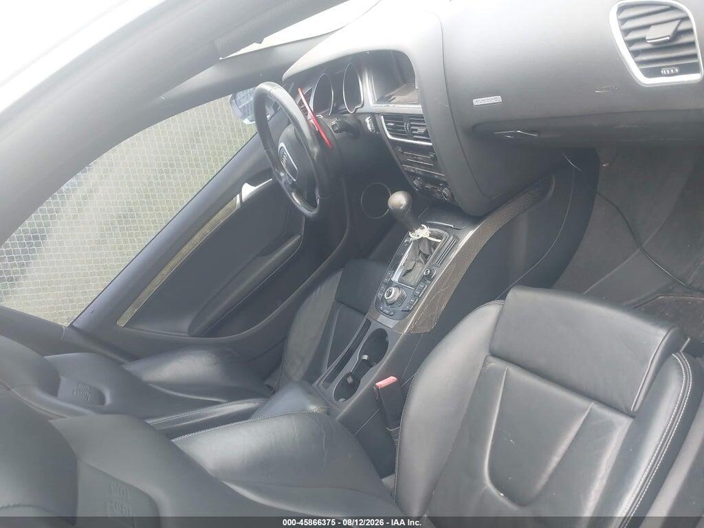 WAUCVAFR7BA010898 2011 AUDI S5 photo no. 5