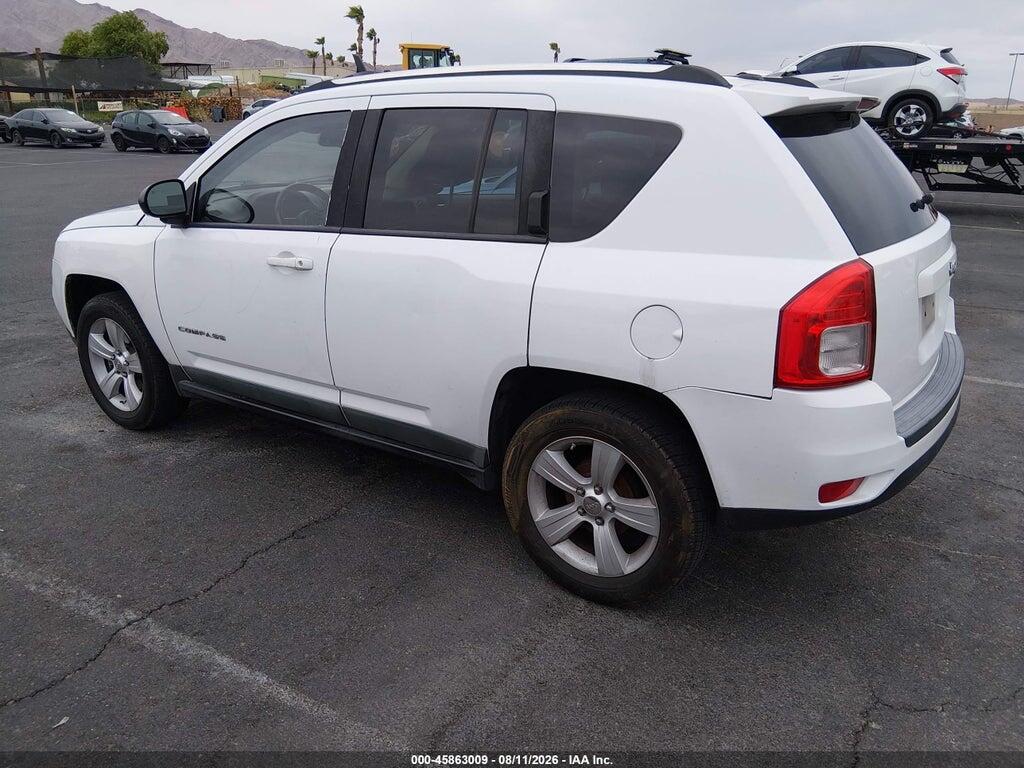 1J4NT1FB4BD264369 2011 JEEP COMPASS photo no. 3
