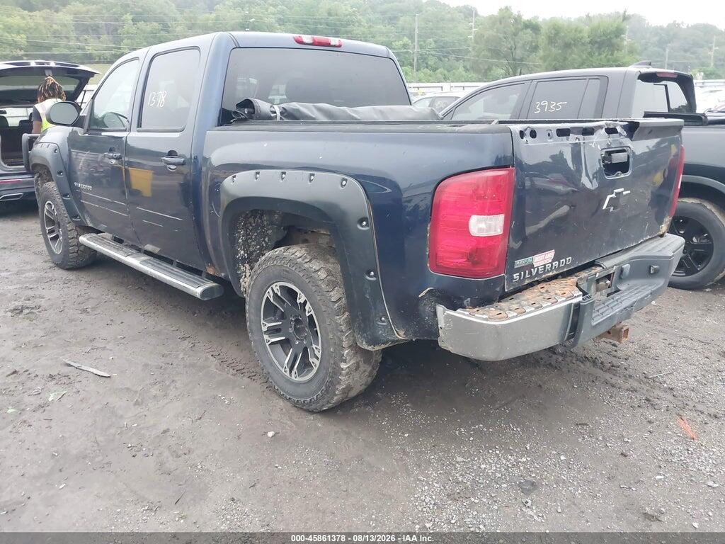 3GCPKSE37BG100103 2011 CHEVROLET SILVERADO 1500 photo no. 3
