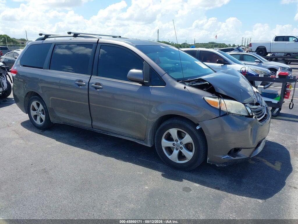 5TDKK3DCXBS118484 2011 TOYOTA SIENNA photo no. 1