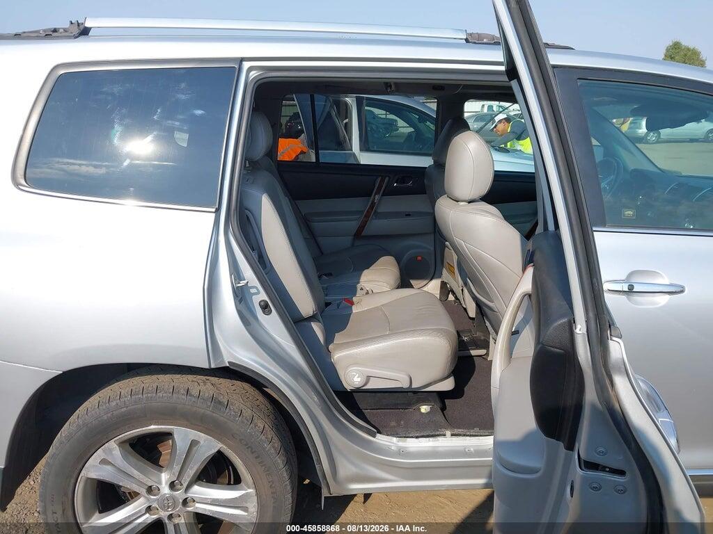 5TDDK3EH5BS076390 2011 TOYOTA HIGHLANDER photo no. 8