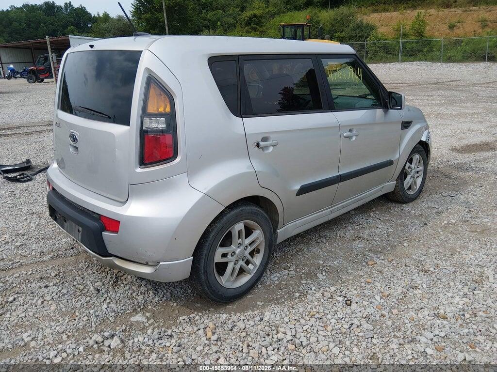 KNDJT2A20B7705611 2011 KIA SOUL photo no. 4