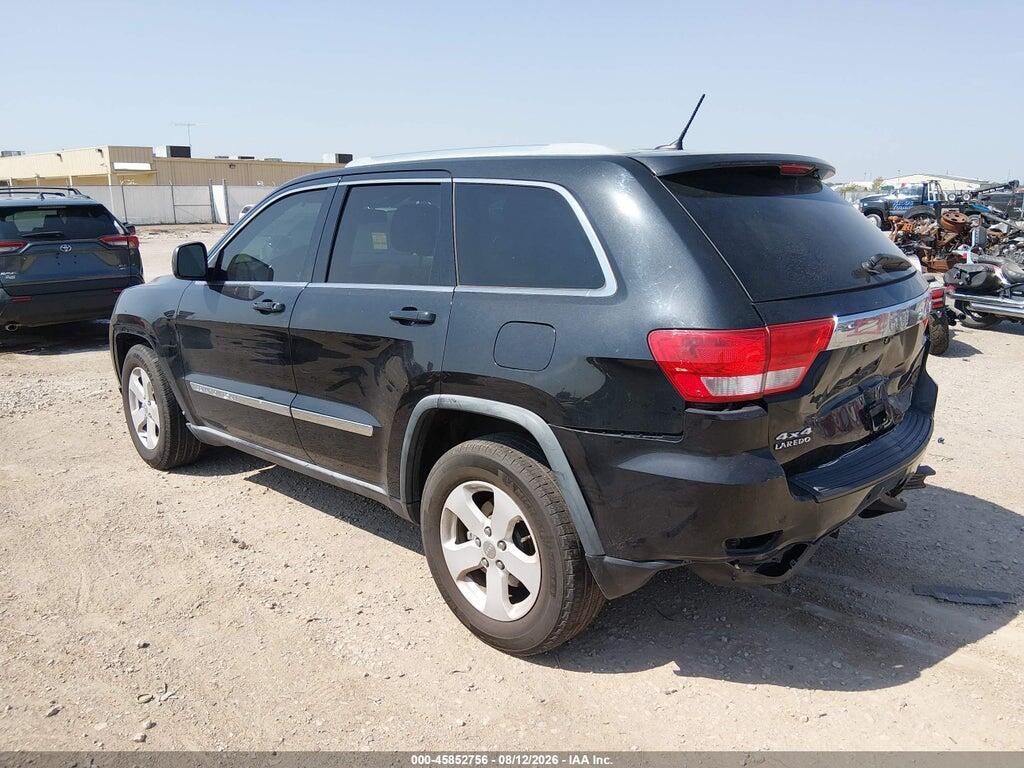 1J4RR4GG8BC610134 2011 JEEP GRAND CHEROKEE photo no. 3