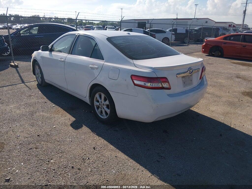 4T1BF3EK3BU649494 2011 TOYOTA CAMRY photo no. 3