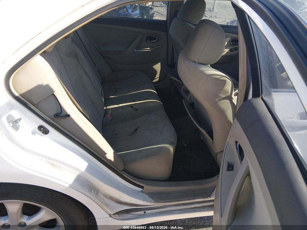 4T1BF3EK3BU649494 2011 TOYOTA CAMRY photo no. 8