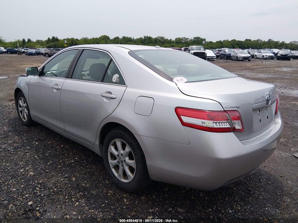 4T1BF3EK7BU737612 2011 TOYOTA CAMRY photo no. 3