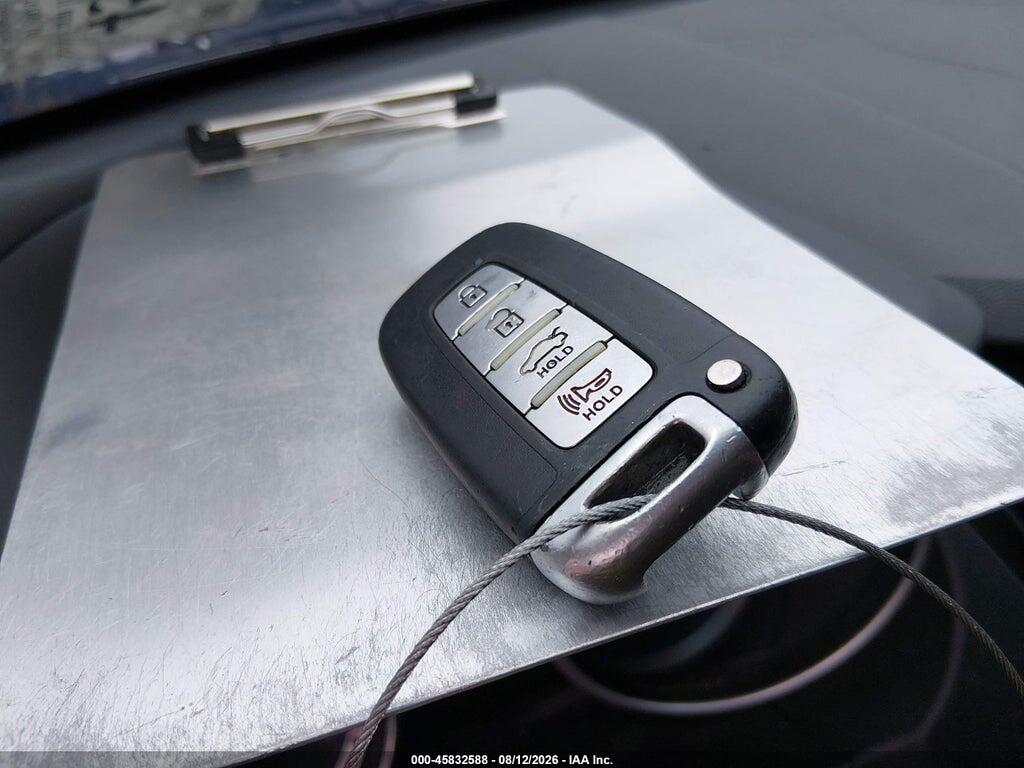 5NPEC4AC6BH043552 2011 HYUNDAI SONATA photo no. 11