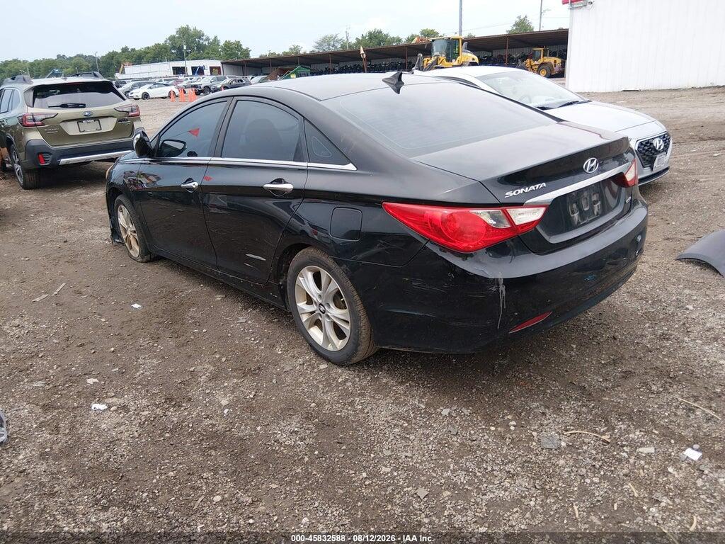 5NPEC4AC6BH043552 2011 HYUNDAI SONATA photo no. 3