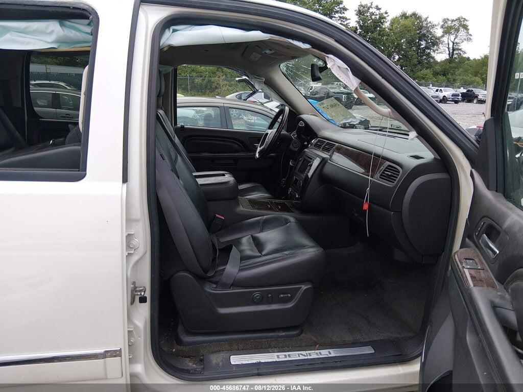 1GKS2MEF0BR380550 2011 GMC YUKON XL 1500 photo no. 5