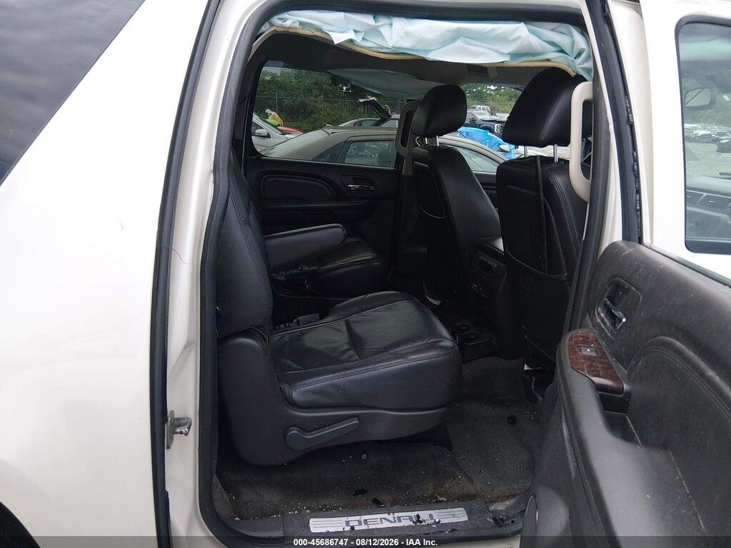 1GKS2MEF0BR380550 2011 GMC YUKON XL 1500 photo no. 8