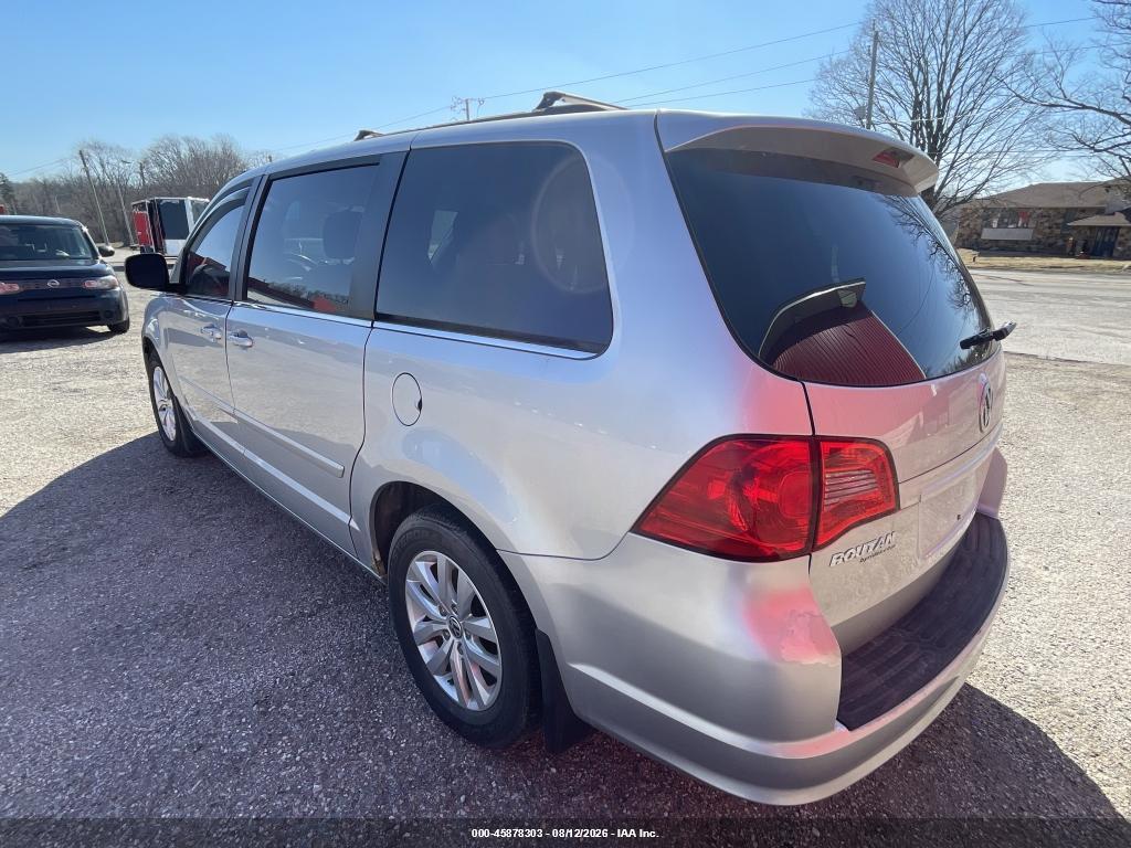 2C4RVABG4CR293873 2012 VOLKSWAGEN ROUTAN photo no. 3
