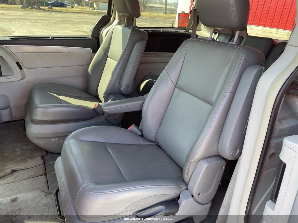2C4RVABG4CR293873 2012 VOLKSWAGEN ROUTAN photo no. 8