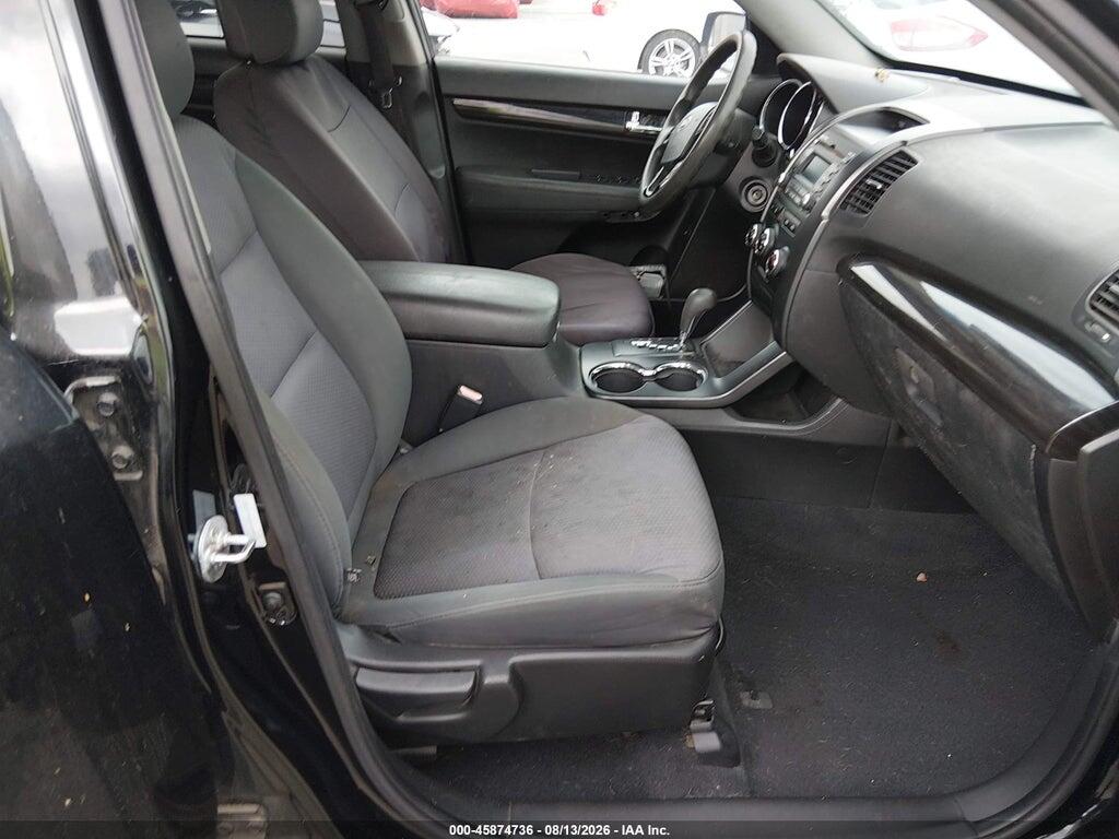 5XYKT4A28CG280255 2012 KIA SORENTO photo no. 5
