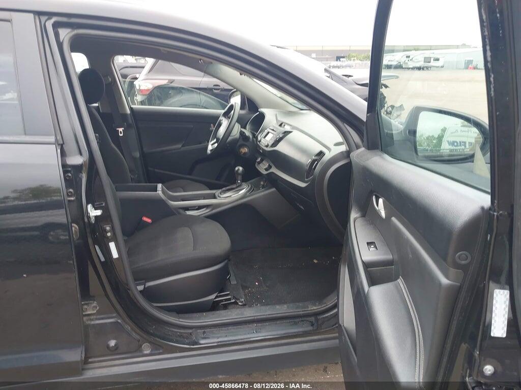 KNDPBCA25C7219073 2012 KIA SPORTAGE photo no. 5