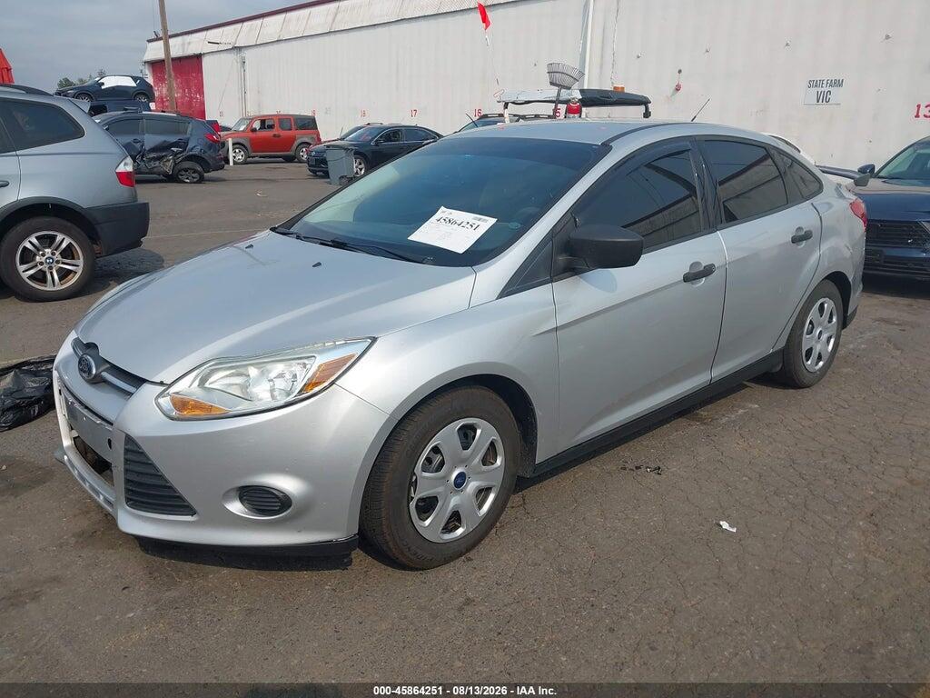 1FAHP3E2XCL478056 2012 FORD FOCUS photo no. 2