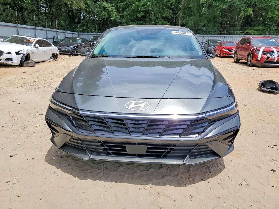 2026 HYUNDAI ELANTRA LIMITED — Фото 5 из 12