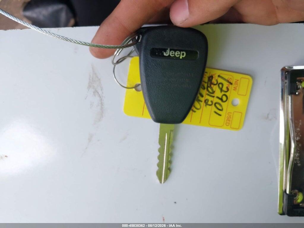 1C4PJMAK2CW205260 2012 JEEP LIBERTY photo no. 11