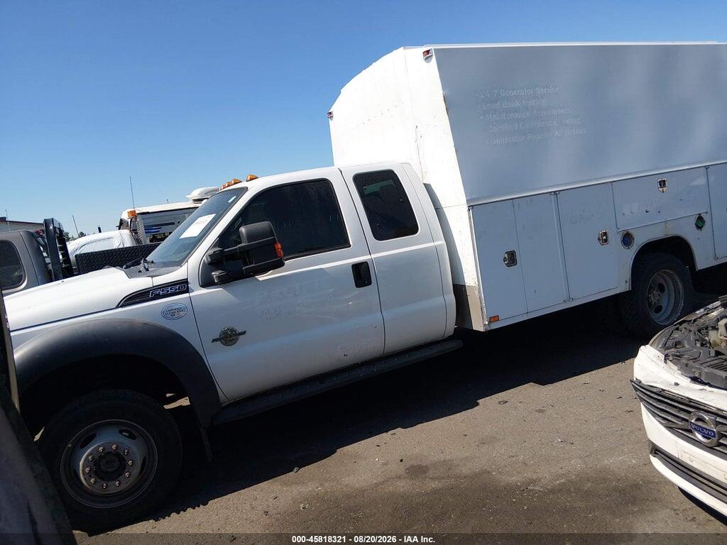 1FD0X5HT5CEB83826 2012 FORD F-550 CHASSIS photo no. 2