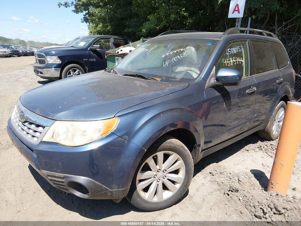 JF2SHADC2DH418208 2013 SUBARU FORESTER photo no. 2