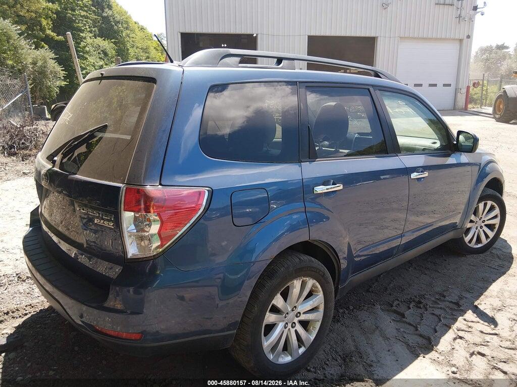 JF2SHADC2DH418208 2013 SUBARU FORESTER photo no. 4