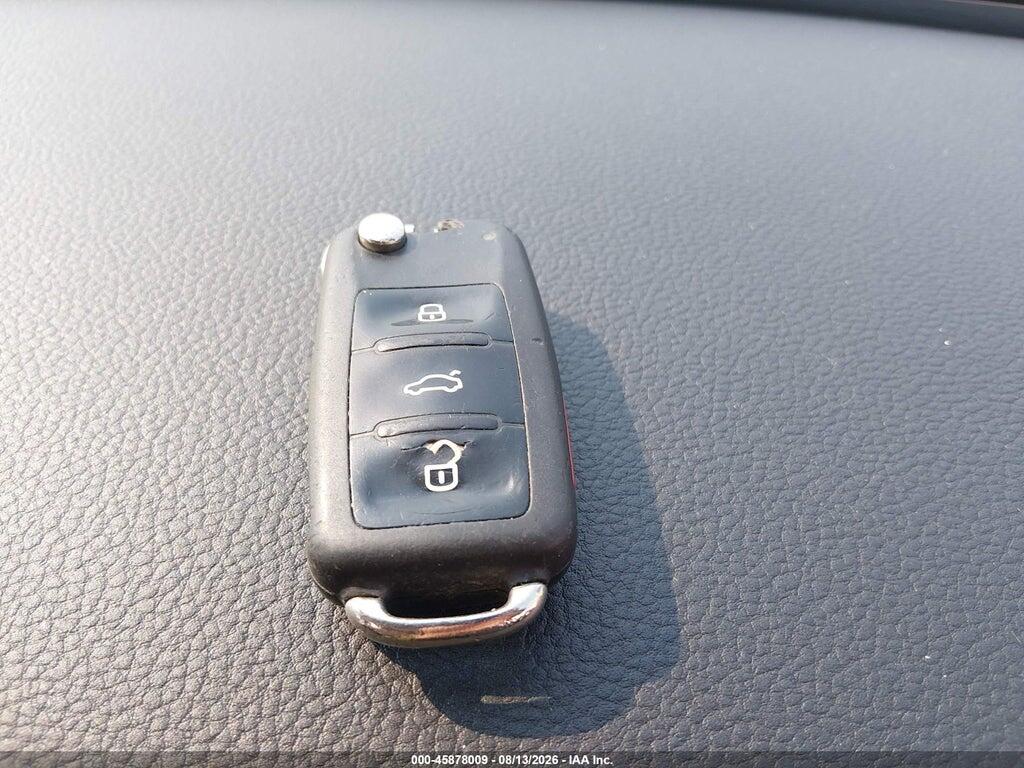 1VWBP7A33DC072348 2013 VOLKSWAGEN PASSAT photo no. 11
