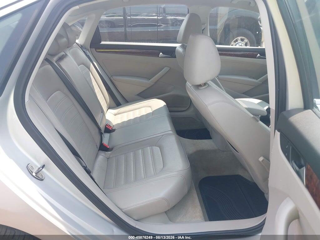 1VWCP7A31DC082090 2013 VOLKSWAGEN PASSAT photo no. 8