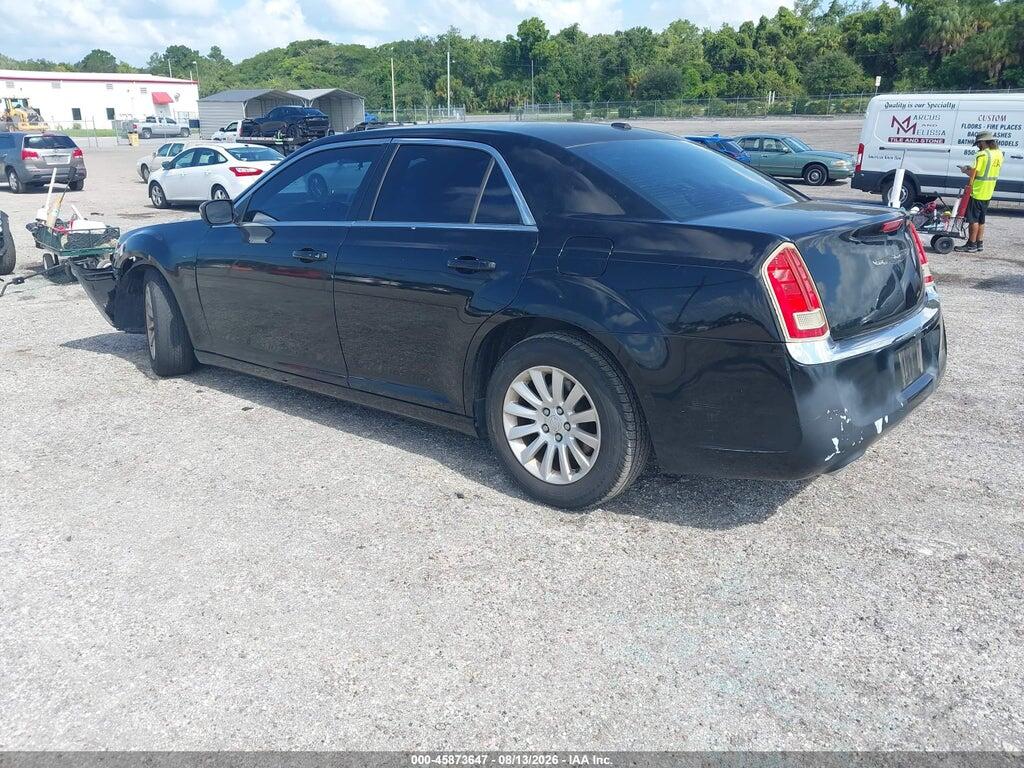 2C3CCAAG8DH600440 2013 CHRYSLER 300 photo no. 3