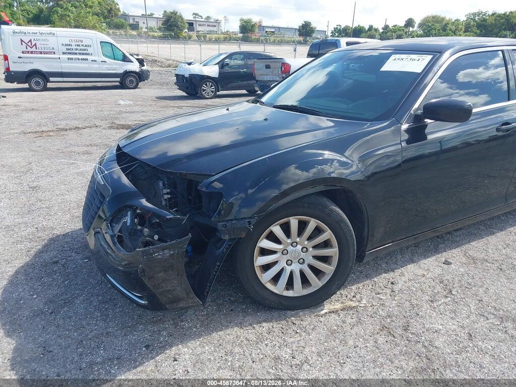 2C3CCAAG8DH600440 2013 CHRYSLER 300 photo no. 6