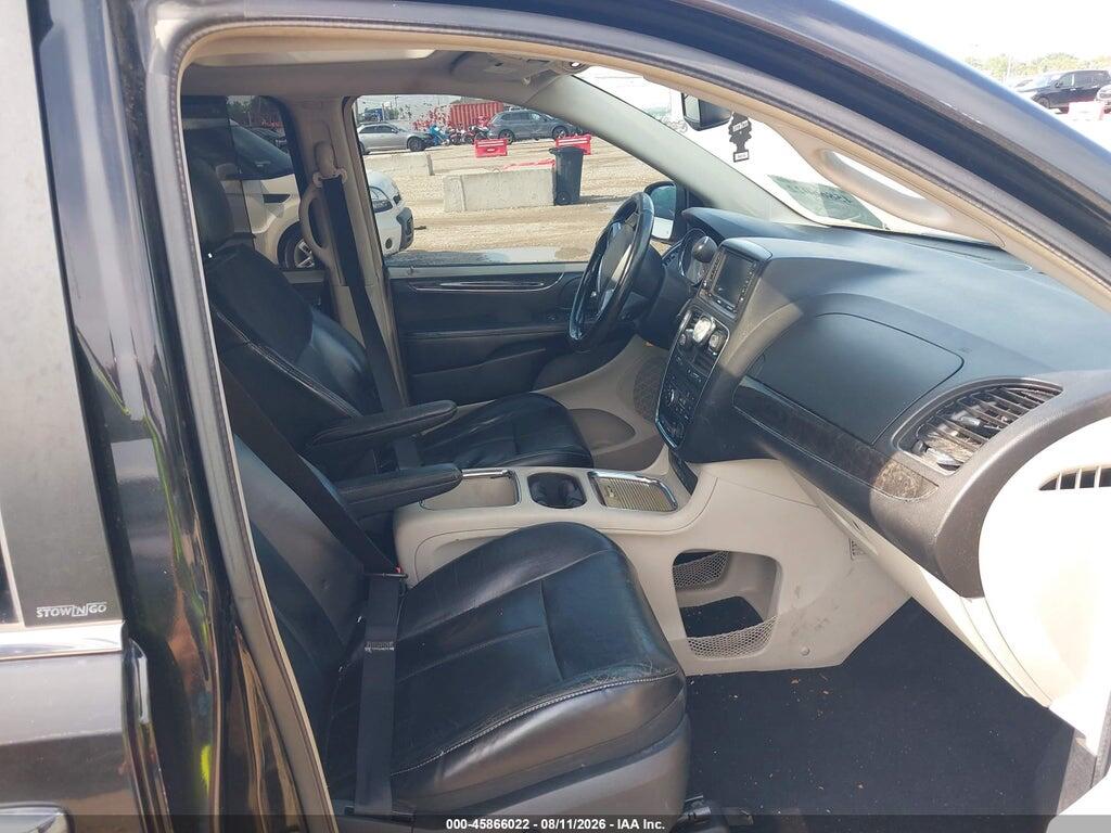 2C4RC1GG2DR676985 2013 CHRYSLER TOWN & COUNTRY photo no. 5