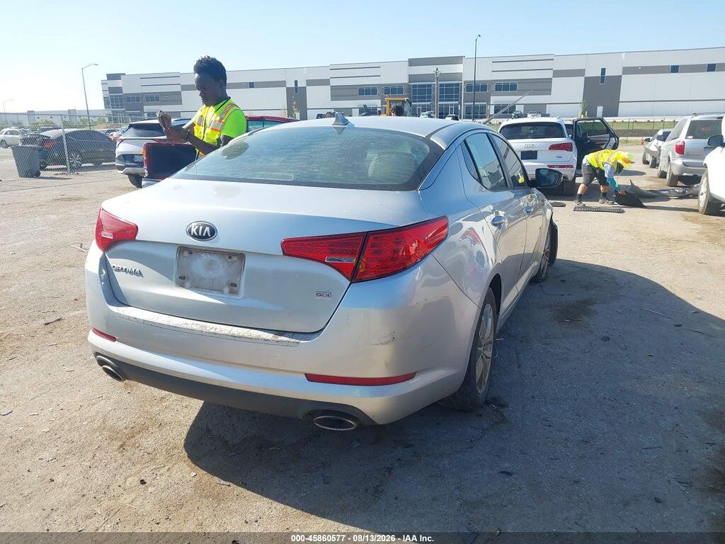 KNAGM4A78D5311039 2013 KIA OPTIMA photo no. 4