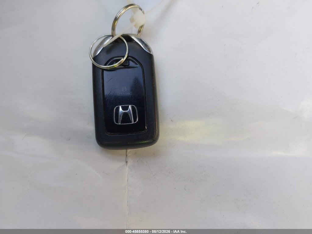 1HGCR2F82DA242317 2013 HONDA ACCORD photo no. 11