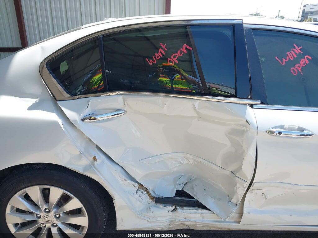 1HGCR3F89DA001117 2013 HONDA ACCORD photo no. 8