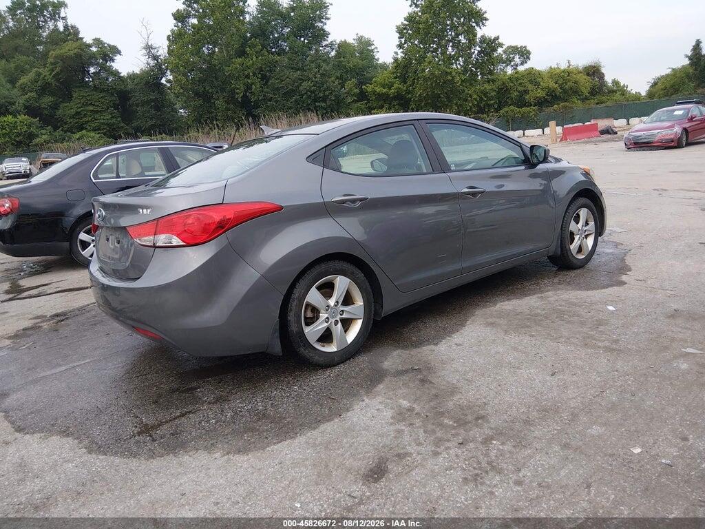 5NPDH4AEXDH432504 2013 HYUNDAI ELANTRA photo no. 4