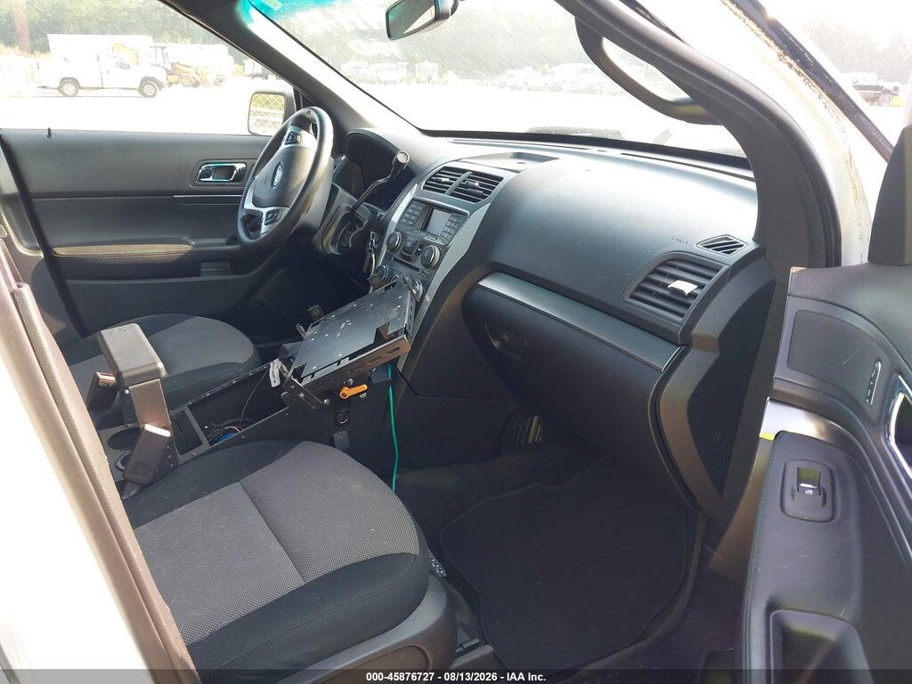 1FM5K8AR9EGB45396 2014 FORD UTILITY POLICE INTERCEPTOR photo no. 5