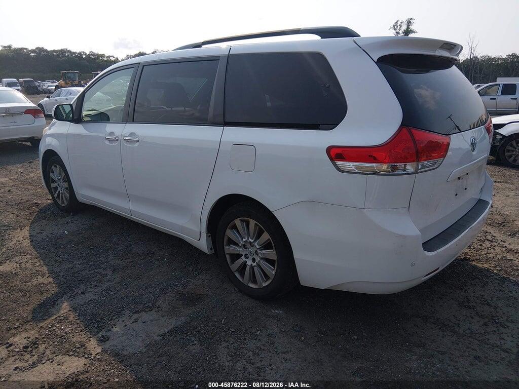 5TDDK3DCXES077951 2014 TOYOTA SIENNA photo no. 3