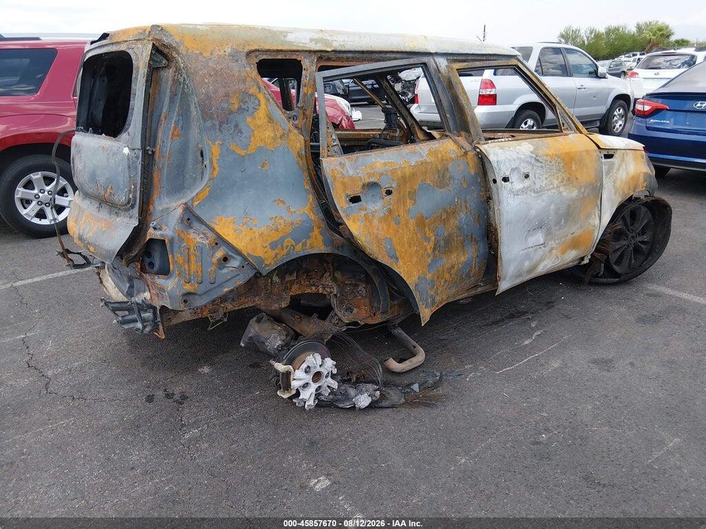 KNDJP3A5XE7728239 2014 KIA SOUL photo no. 4