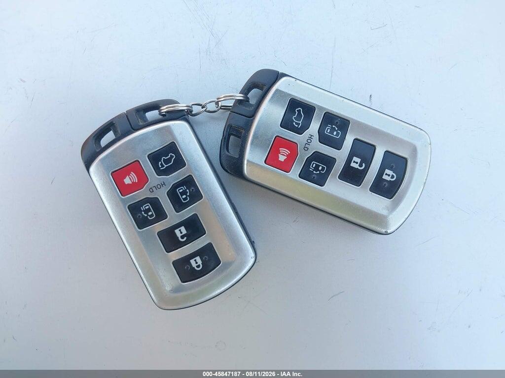 5TDYK3DC7ES458397 2014 TOYOTA SIENNA photo no. 11