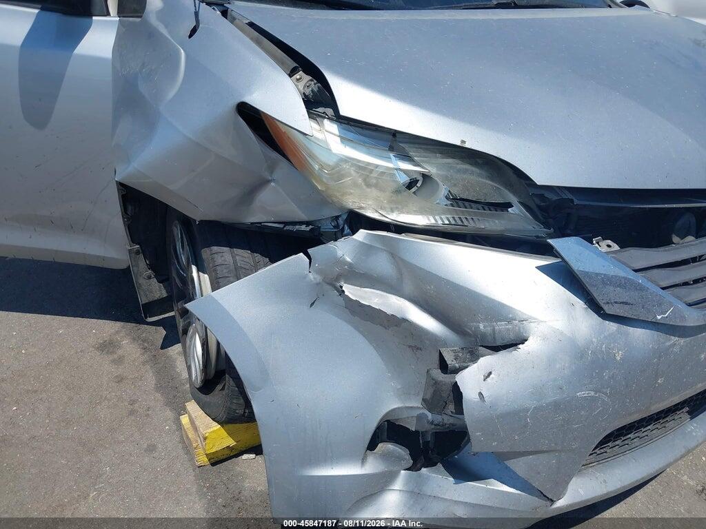 5TDYK3DC7ES458397 2014 TOYOTA SIENNA photo no. 6