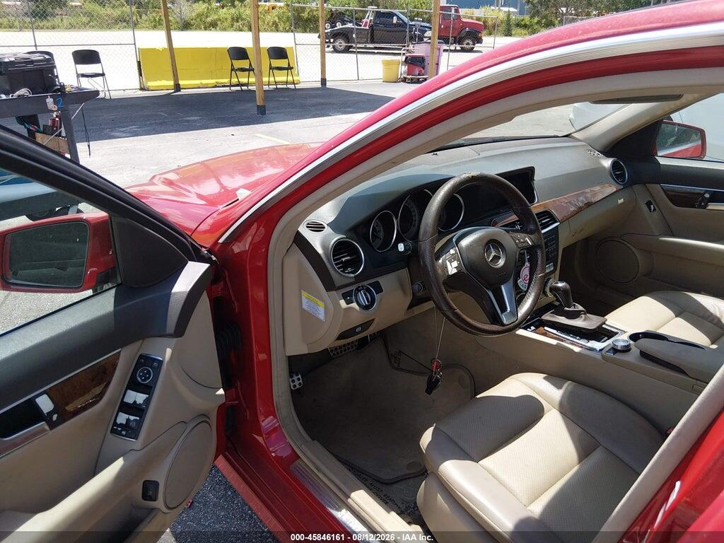 WDDGF4HB8EG210215 2014 MERCEDES-BENZ C 250 photo no. 5