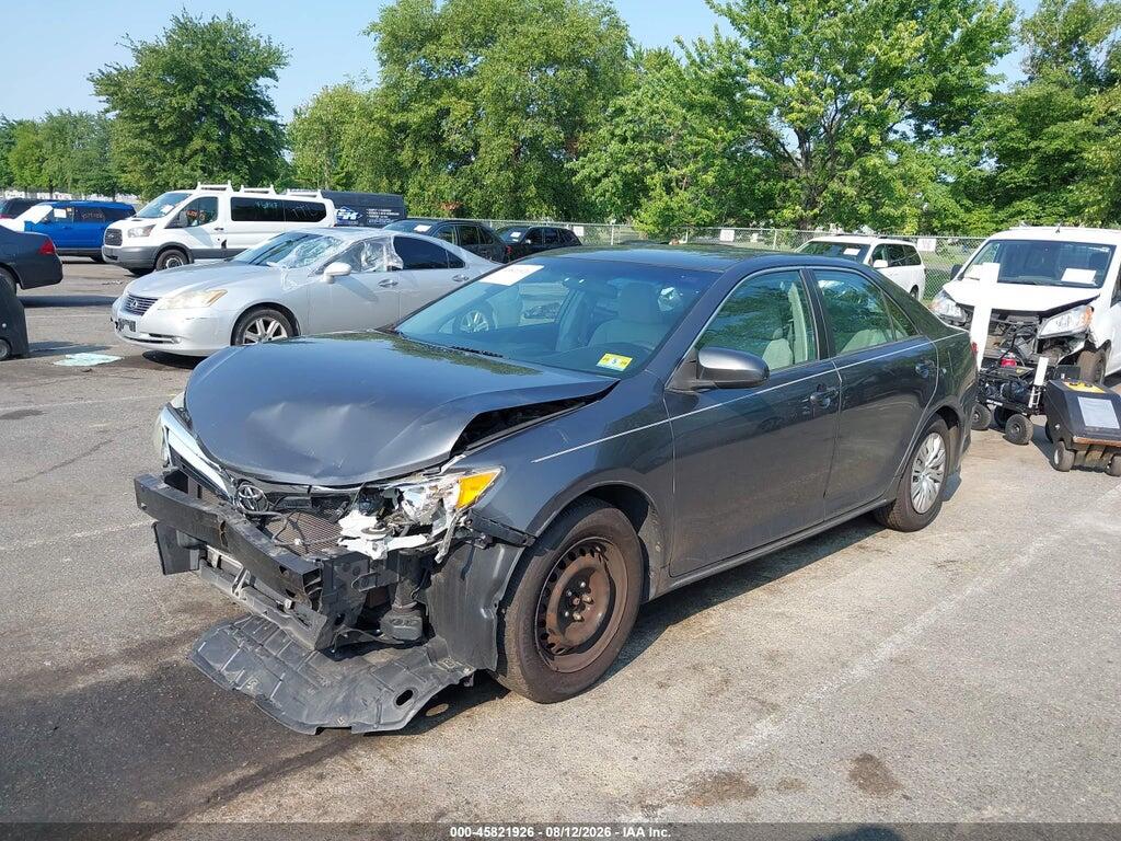 4T1BF1FK8EU472819 2014 TOYOTA CAMRY photo no. 2