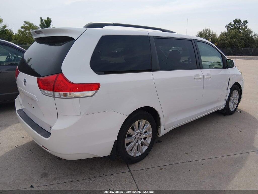 5TDJK3DC5ES084437 2014 TOYOTA SIENNA photo no. 4