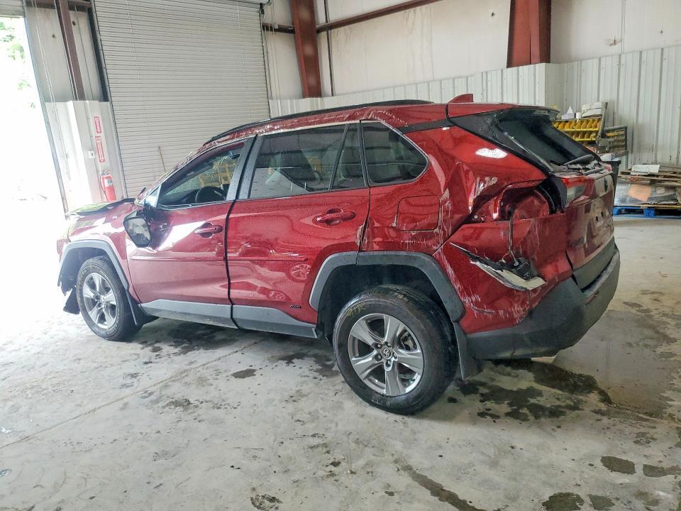 2025 TOYOTA RAV4 HYBRID XLE — Фото 2 из 13
