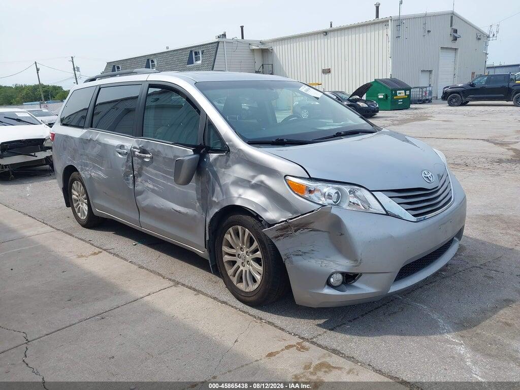 5TDYK3DC4FS556871 2015 TOYOTA SIENNA photo no. 1
