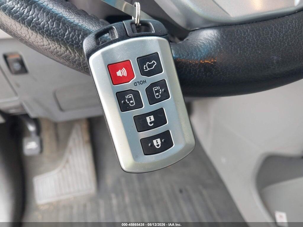 5TDYK3DC4FS556871 2015 TOYOTA SIENNA photo no. 11