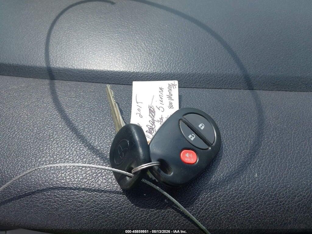5TDZK3DC0FS667356 2015 TOYOTA SIENNA photo no. 11