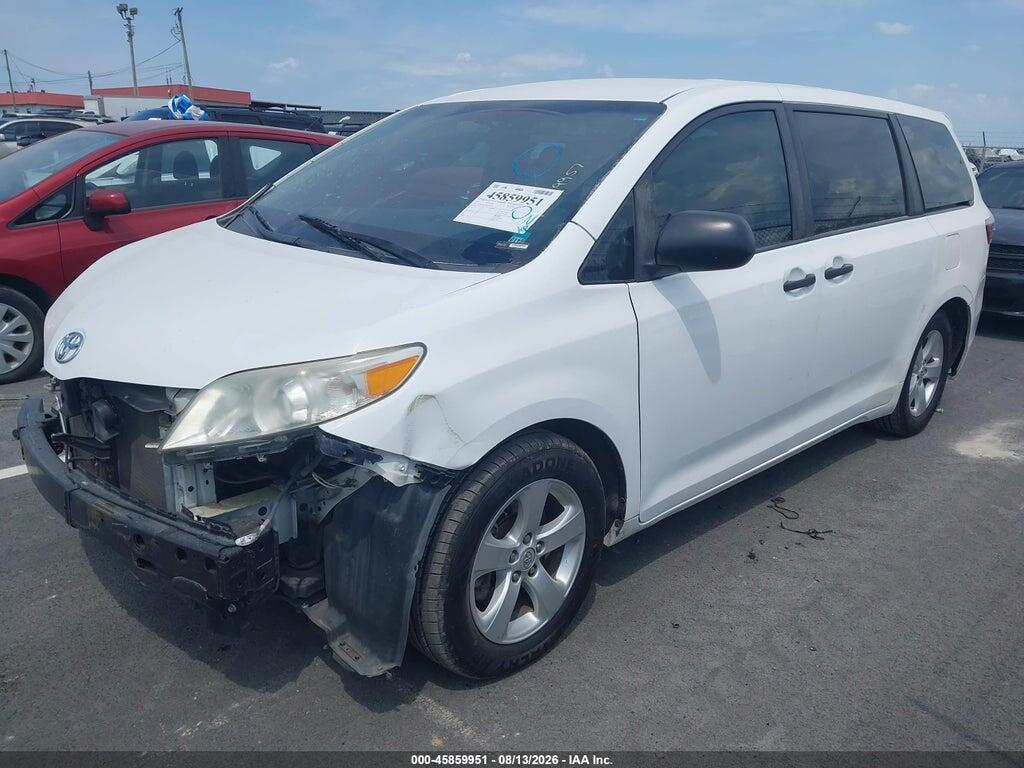 5TDZK3DC0FS667356 2015 TOYOTA SIENNA photo no. 2